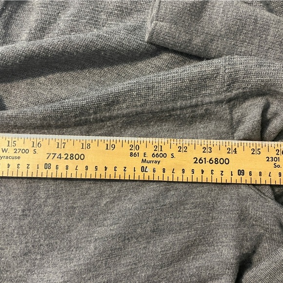 Lululemon Merino Wool Gray Tunic Cardigan Sweater Thumbholes Pockets - Picture 7 of 7